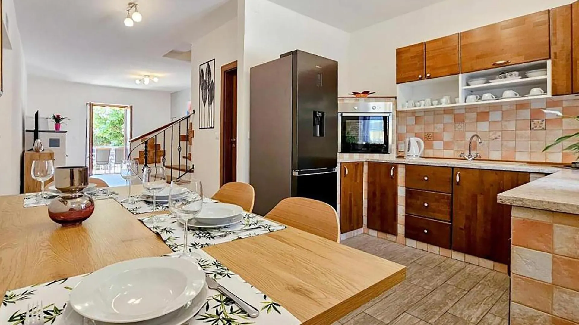 Stunning Home In Novigrad With Wifi Buzinija 0*,